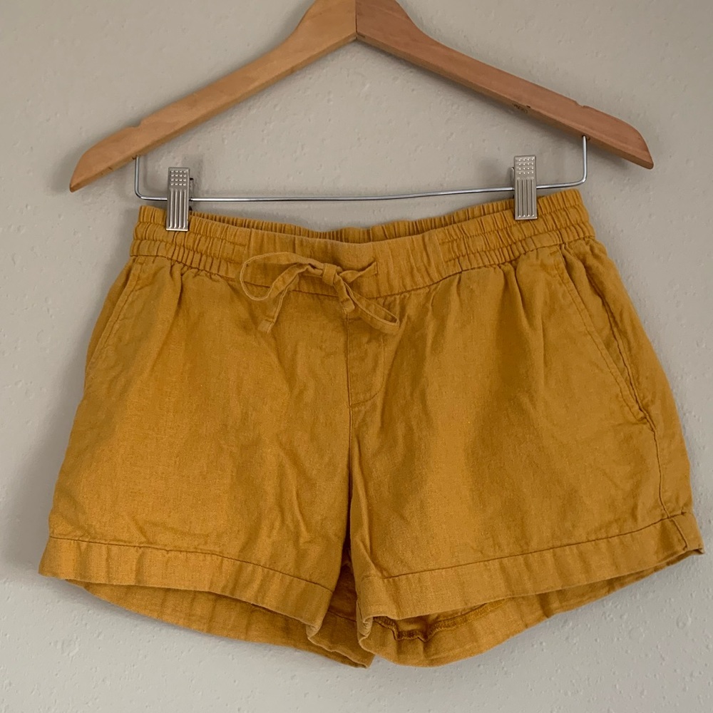 Yellow drawstring shorts